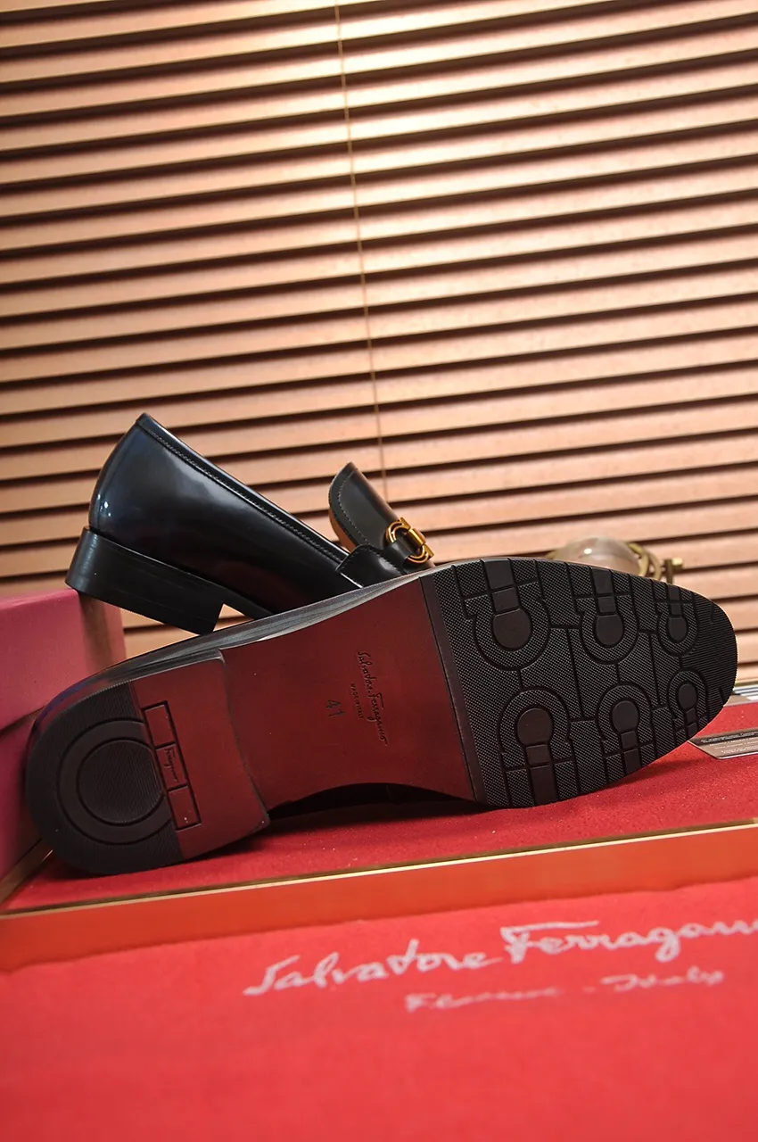 Men's shoes 💰500💶[Ferragamo/Ferragamo] The latest model in the counter. Original imported high-quality cowhide with open edges + imported 🐂 water-dyed cowhide lining + original luxury metal buckle + original combined outsole. Comparison without pressure 38--45 (45 is custom-made and cannot be returned or exchanged)